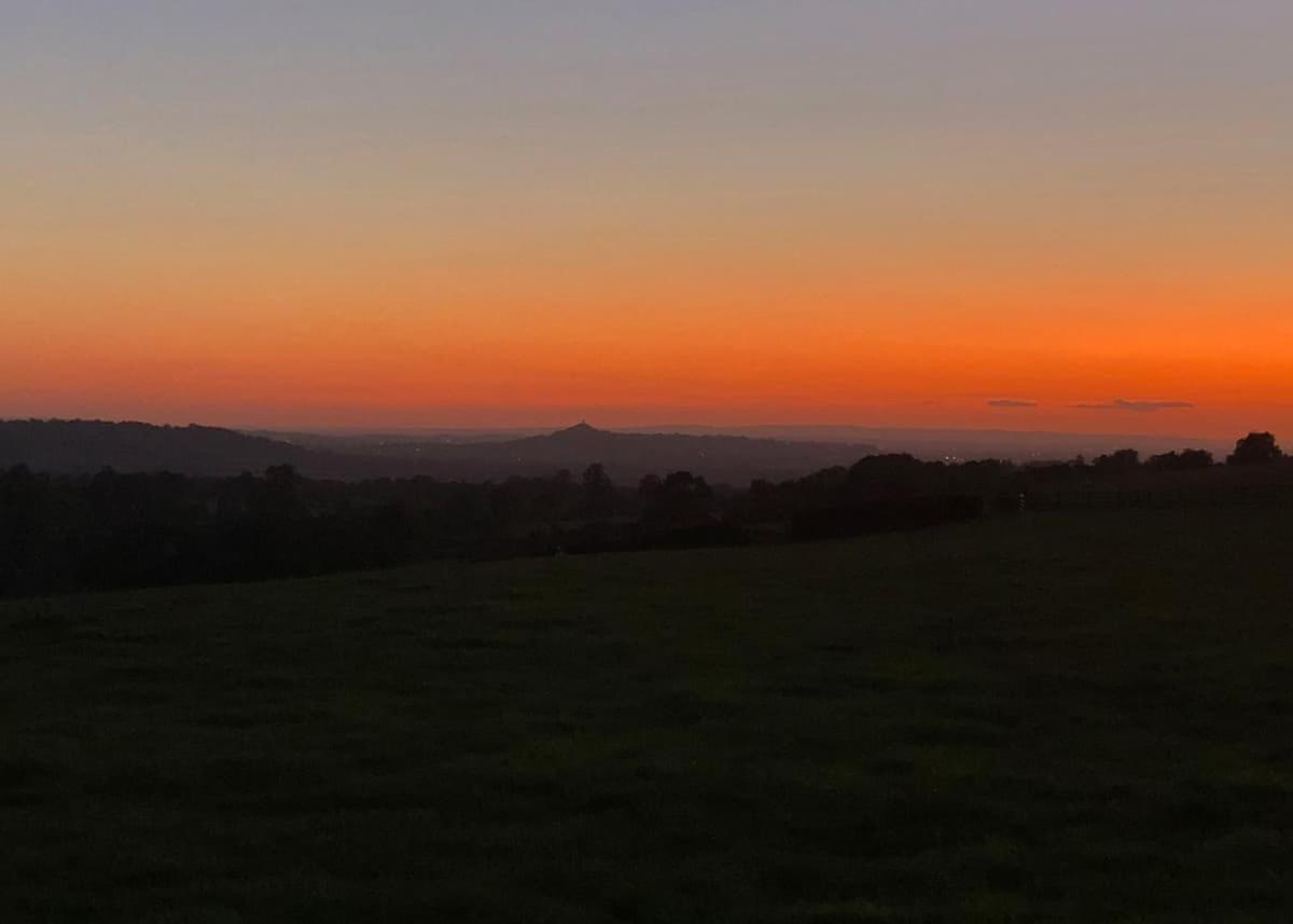Midsomer Lodges Pilton Bagian luar foto
