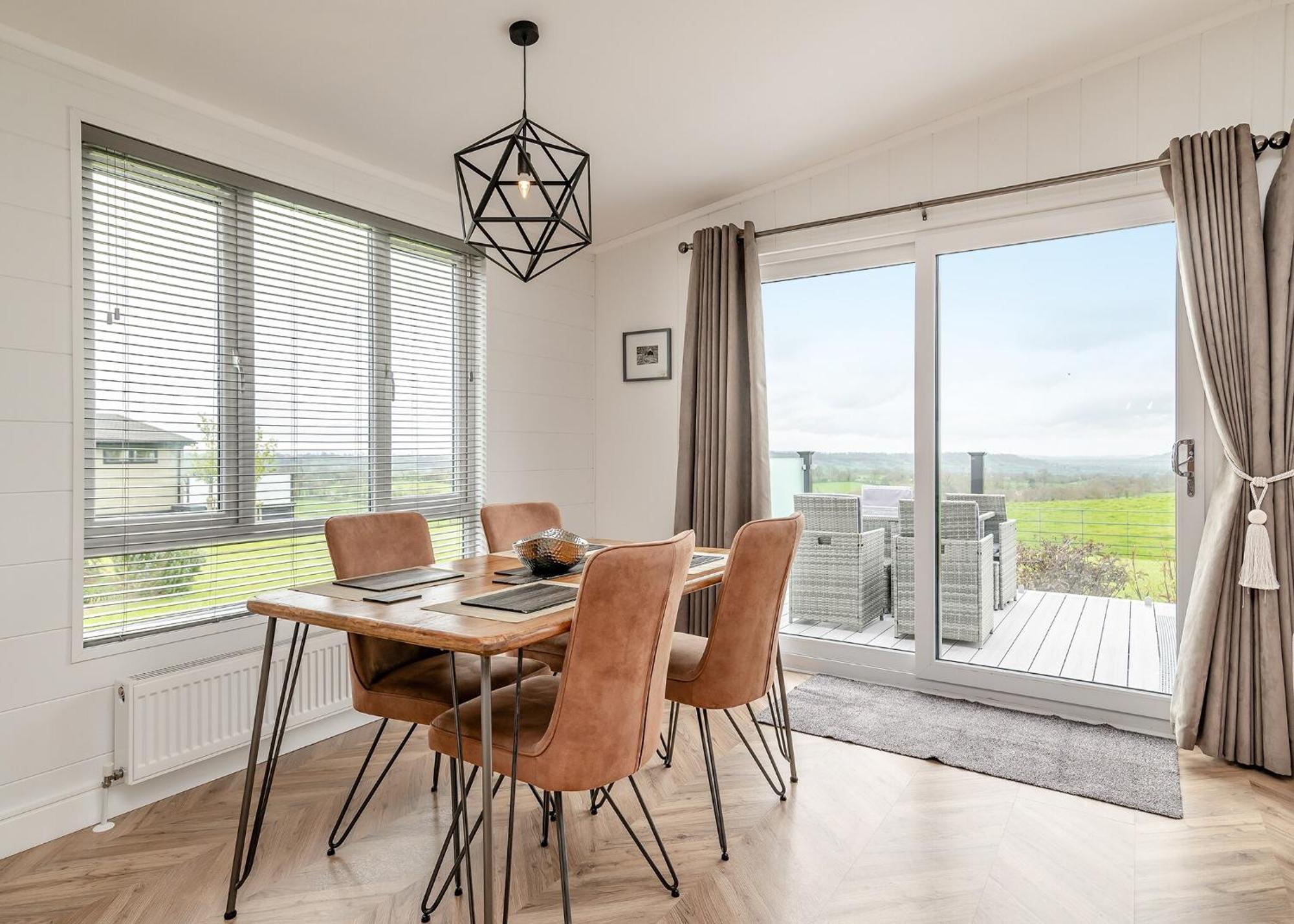 Midsomer Lodges Pilton Ruang foto