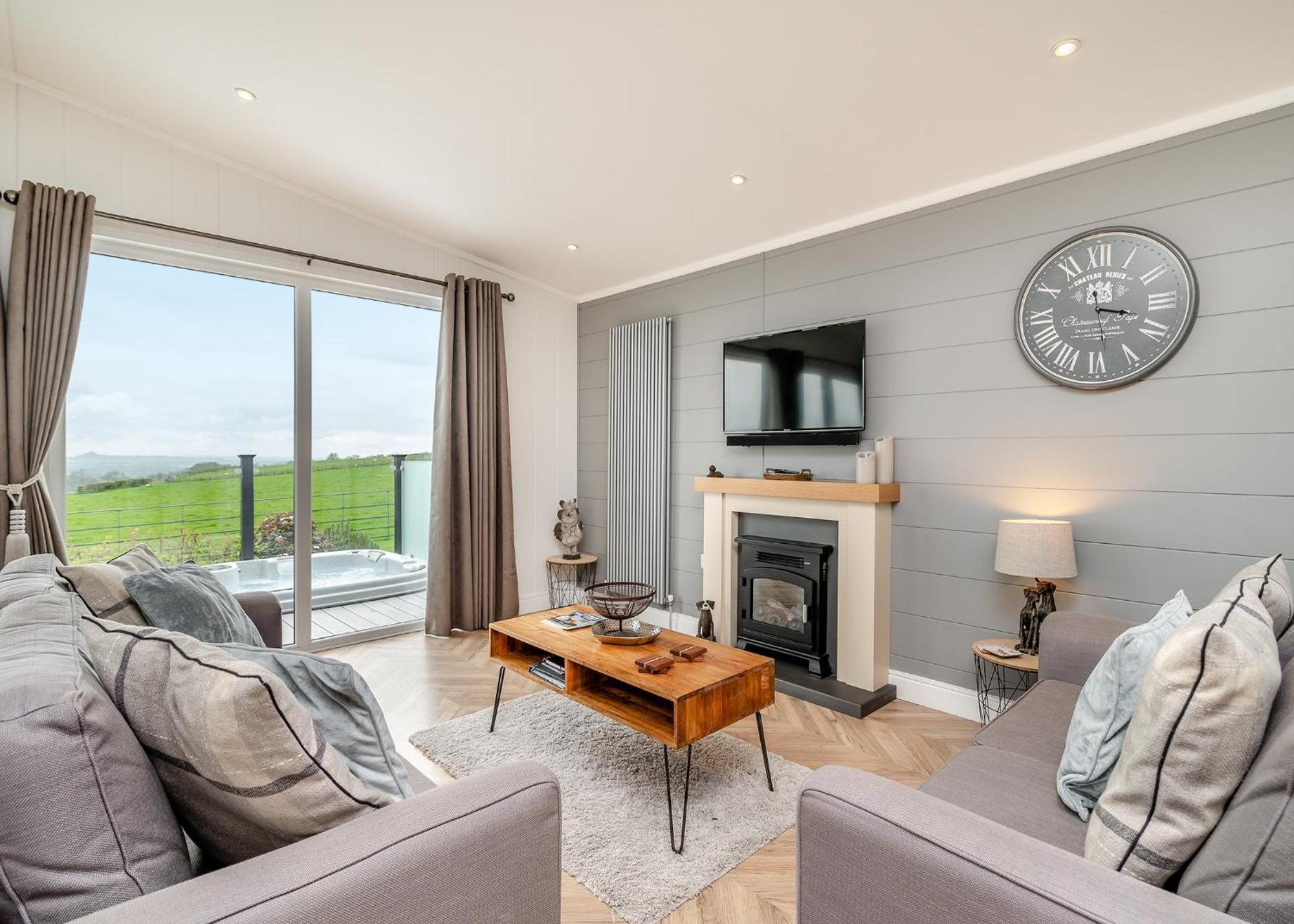 Midsomer Lodges Pilton Bagian luar foto